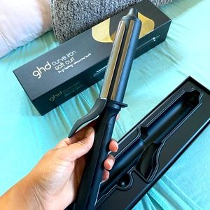 GHD Curve 1 1/4” Soft Curl Iron